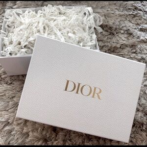 DIOR Empty White Textured Gift Box And Tissue - 12.5” x 9” x 4.5” NEW